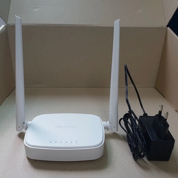 TENDA F1 Wired Router-External Dual antenna wired Router - Picture 6 of 6